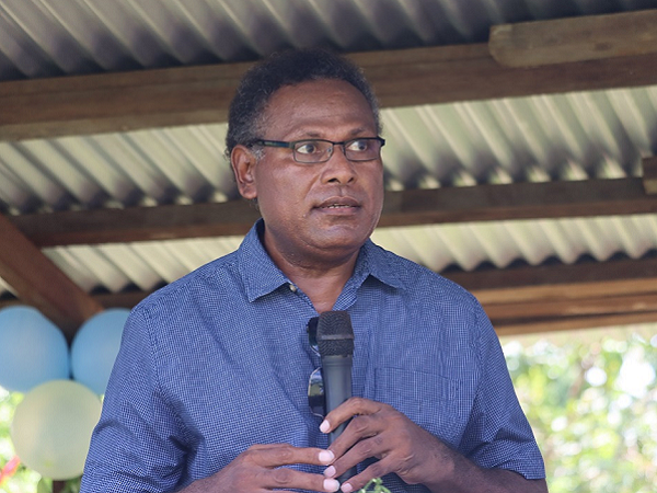 Chief Enoch Naomanee speaking at Masupa