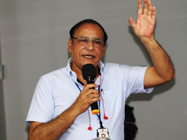 Dr-Choudri