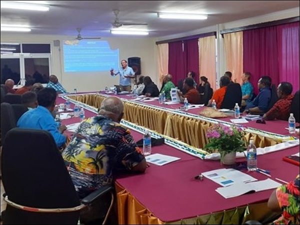 Dr Yogesh Choudhri, Senior Health Advisor delivering presentation on COVID-19 vaccines to the GP MPAs.