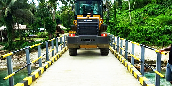 Complete Bridge concrete decking of the Kwai Bridge.
