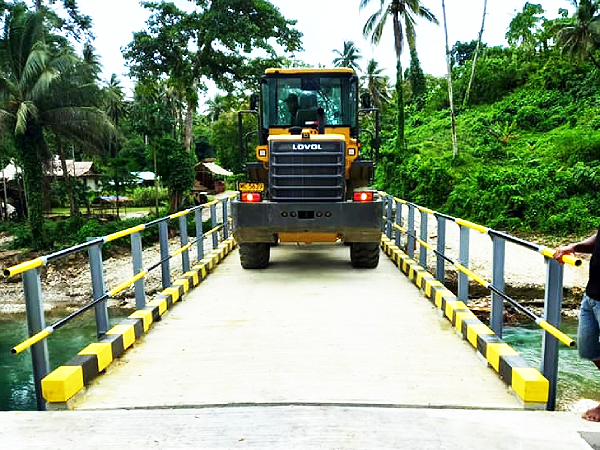 Complete Bridge concrete decking of the Kwai Bridge.