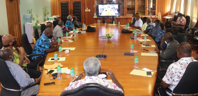 PM Sogavare (back) with members of the Government Caucus during their zoom chat with the National Team this afternoon. (Photo: GCU)