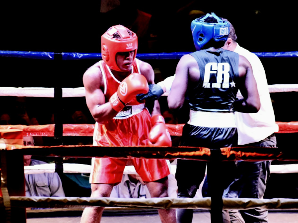 Silisia (red)in action during the bout. Photo Facebook