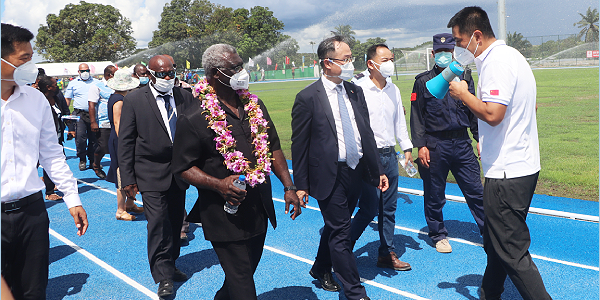 PM Sogavare and H.E Li Ming took a tour around the facility.