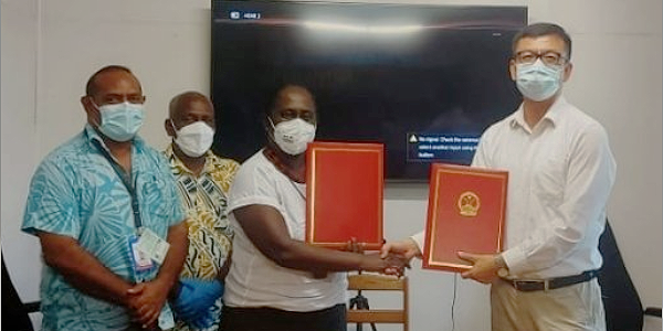 Health PS Mrs. Pauline McNeil and Mr. Yao Ming of the PRC Embassy after the signing with NRH CEO Dr. George Malefoasi and Director of Planning and Policy Mr. Ivan Ghemu. (Photo supplied)