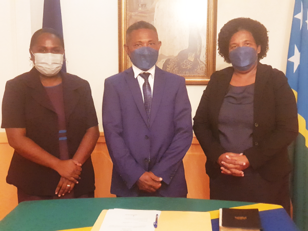 Dr. Franco Rodie, flanked by Minister Lanelle (L) and Dr. Patricia Rodie (R). Photo supplied.