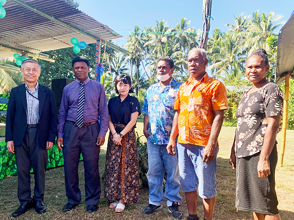 His Excellency Mr. Miwa Yoshiaki, GP Deputy Premier and Education Minister, Lazarus Rina, and guests at the handover ceremony.