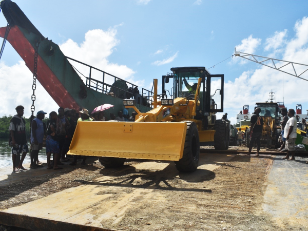 Some of the machineries for road works in East Malaita arrived on MV Zaraly on 19 August 2022 at the Atori wharf. Government through the Ministry of Infrastructure Development (MID) is supporting the constituency towards its road works with machineries.