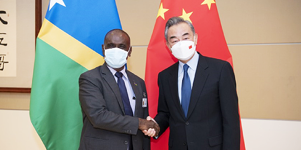 EMBRACING a future of hope for both countries – Foreign Ministers Jeremiah Manele (left) and China’s Wang Yi on the left after their meeting in New York this week.