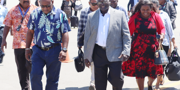 Deputy PM Maelanga escorts PM Sogavare and his delegation on arrival. Photo, GCU.
