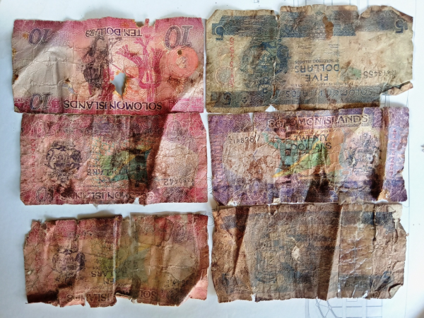 Old currency notes in circulation, a concern