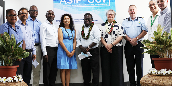 Acting Australian High Commissioner, Sally Anne Vincent and Permanent Secretary of the Ministry of Finance, McKinnie Dentana with high levels guests inside the new Australia Solomon Islands Partnership for Governance (ASIP-Gov) Program Office in Honiara following its opening on Thursday 17 November 2022.