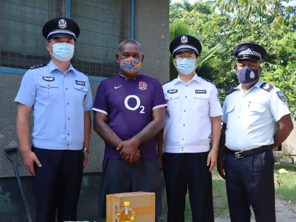 Sergeant Marite visited by CPLT during the festive season