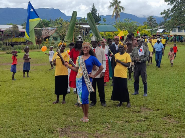 Miss Solomon Islands with relatives in Tetemara community on New Georgia island, Western Province