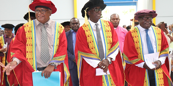 Professor Aqorau, centre, after the inauguration ceremony.
