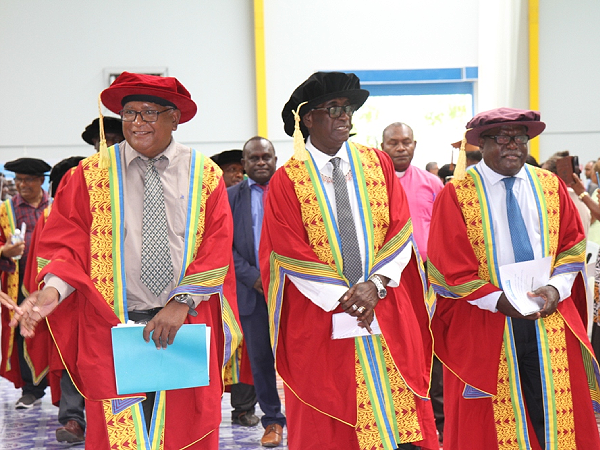Professor Aqorau, centre, after the inauguration ceremony.