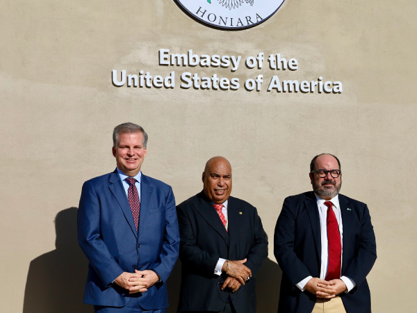 Director EAP/ANP, United States Department of State, Taylor Ruggles, Permanent Secretary of the Ministry of Foreign Affairs and External Trade, Colin Beck and Chargé d’Affaires ad interim of the United States Embassy Honiara, Russell Comeau at the soft launch of the Embassy of the United States in Honiara today.