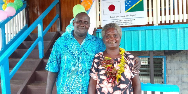 Head teacher, Robson Apusae, left, and Jennifer Kaniki during the official opening. Photo supplied.