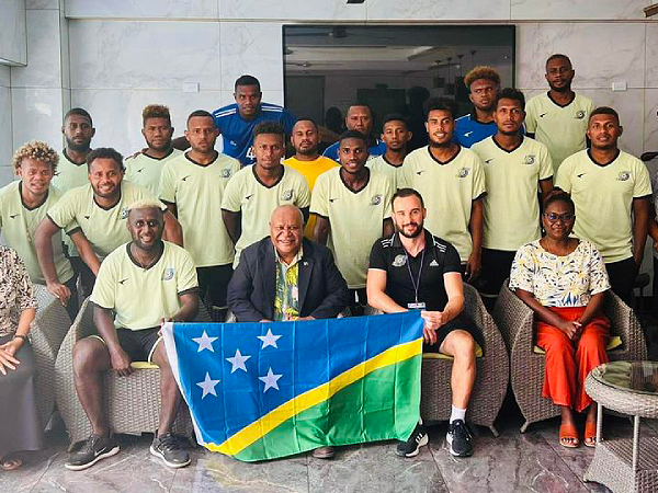 The team was honored to have the Solomon Islands High Commissioner to the Republic of Fiji, HE Joseph Ma’ahanua who paid a special visit this morning and motivated the team ahead of the opener against New Caledonia today in the Melanesian Futsal Cup..