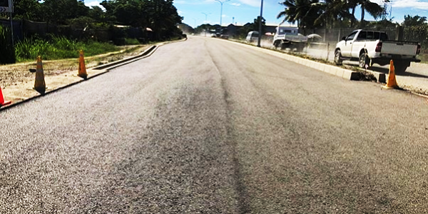 The first phase layer of tar-sealing at the Henderson road has now reached ‘Nine One’.