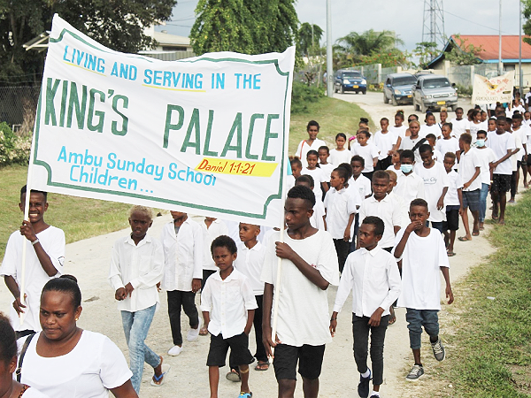 Ambu Sunday school during the procession. Photo, Solomon Lofana.