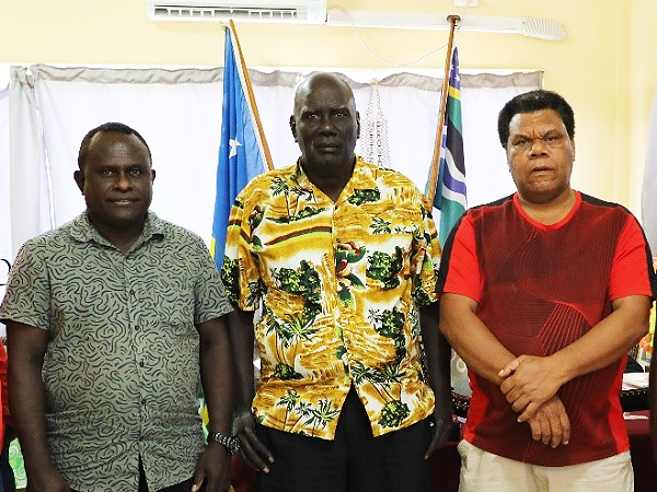 Minister of Commerce Fredrick Kologeto, the Honorable Premier Billy Veo, and the Minister of MRD Duddley Kopu.