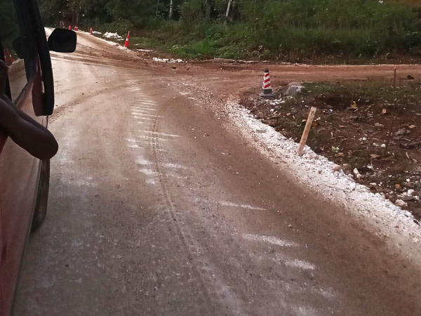 Part of Road in Ward 3 in West Kwara’ae Constituency undergoing repairs under the SIRAP Project.