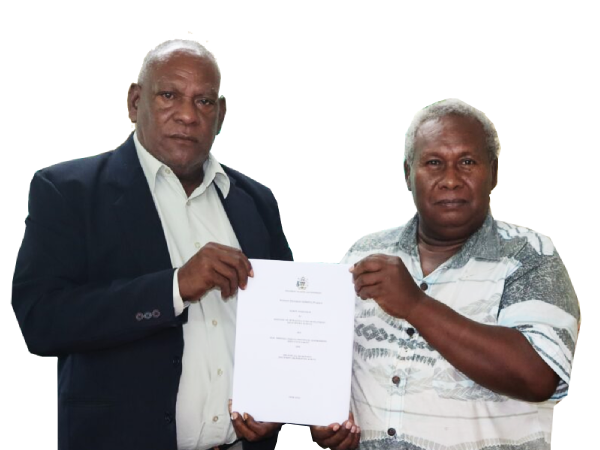 PS Maesiola of MID and Temotu Provincial Secretary Allan Agassi at the signing of the agreement to purchase a ship worth SBD $5 million back in June of 2022. Photo, MID.
