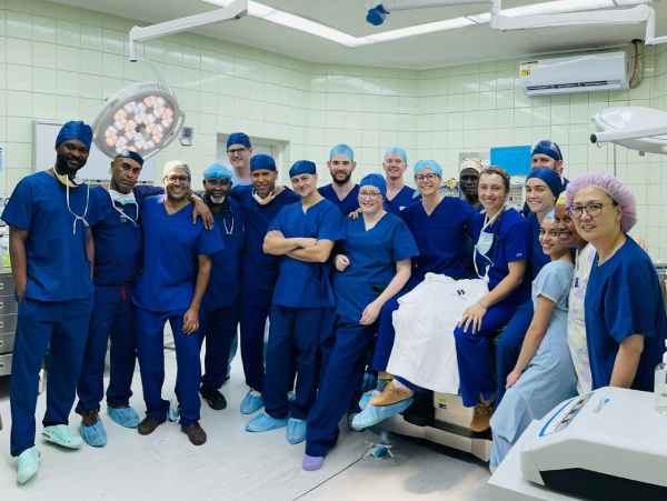 The visiting neurosurgery team from Australia with National Referral Hospital staff. Photo, AHC.