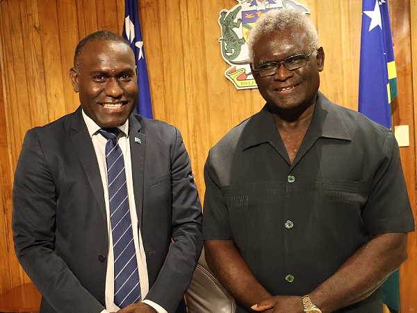 Prime Minister Sogavare (right) with Ambassador Salato during their meeting last Friday. Photo by PM’s Press Secretariat.