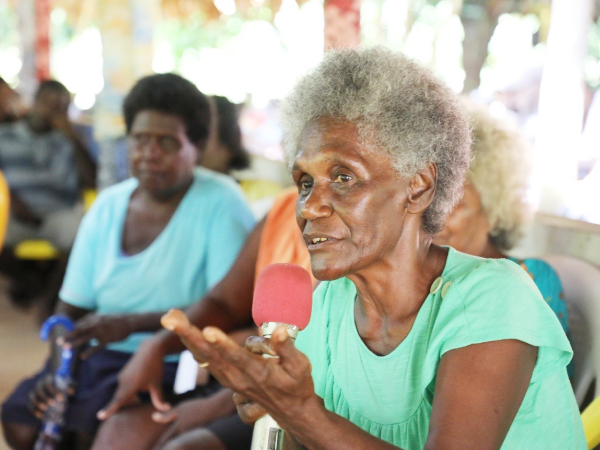 A Gizo community leader Barbara Unusu contributes to the discussions. Photo, MRD.