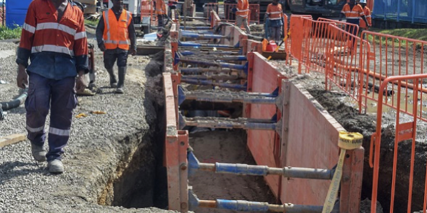 Solomon Water contractors at the stage two project site, in front of the SINU Marine School campus. The stage two project is from the ANZ Building turn-in to Solo Gas fuel station. Photo, Solomon Water.