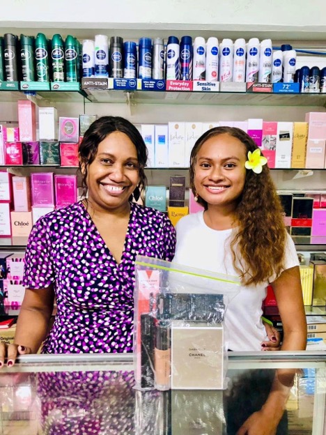 Ms Faradatolo (right) with Ms Isihanua