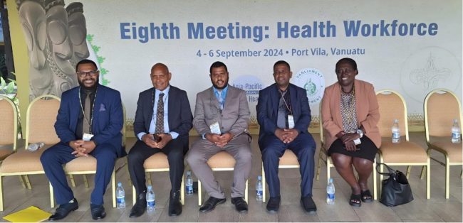 Dr Sam Posikai from Vanuatu, MP for East Honiara, Morris Toiraena, and Vanuatu Minister for Health, John Still Tariqetu, Minister, Dr Bosawai and PS Pauline McNeil