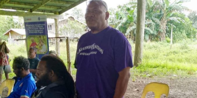 Dr Wale Tobata of the Baraitolo Nature and Natural Solutions Trust speaking at the awareness and consultation program on Lalana Island