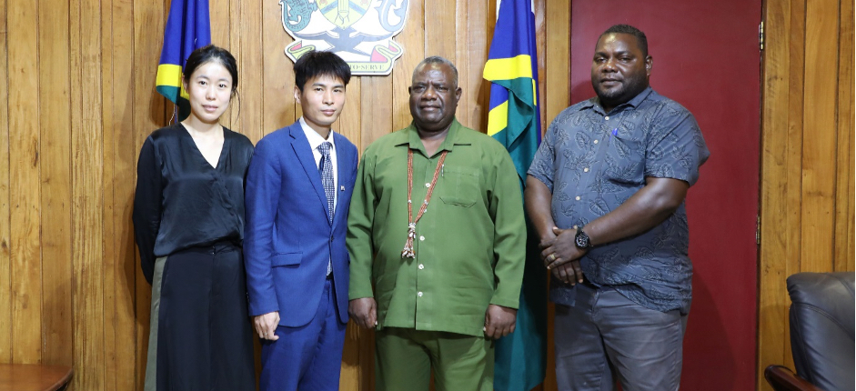 Acting PM receives courtesy call from SINOMACH officials 