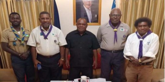 Governor General Reverend David Tiva Kapu (center) with the other officials