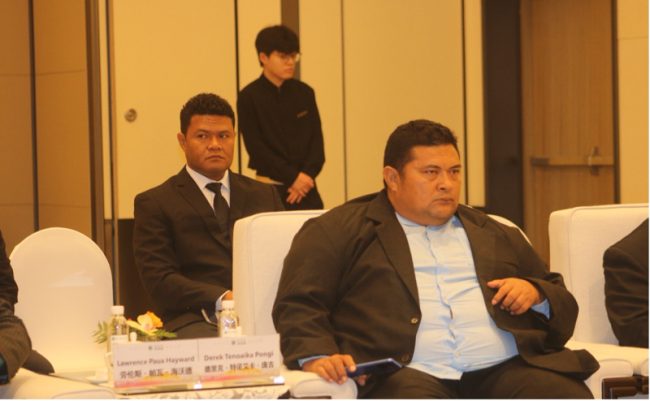 Hon. Derek Tenoaika Pongi (MPA), Premier for Rennell and Bellona Province, and Mr. Aubrey Saueha Sauika’ake, Deputy Provincial Secretary Rennell and Bellona Province