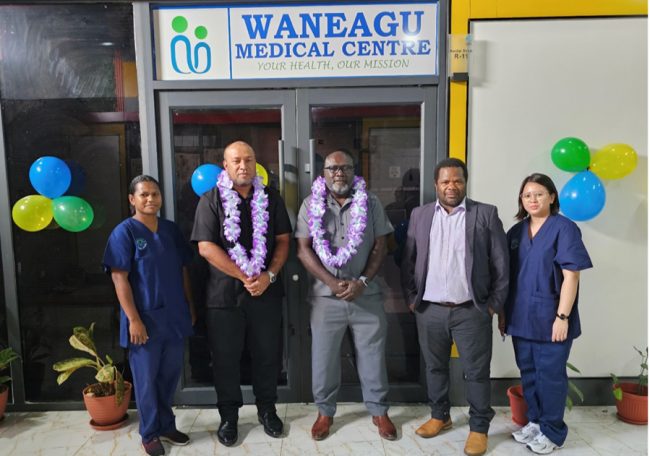 Hon. Tozen Leokana and HC Soaki with Dr Evis and staff of Waneagu Medical Centre