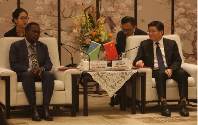 Hon. Wayne Kituru Ghemu (MP), Minister for MPGIS, and His Excellency, Mr. Cheng Yuechong, Vice Chairman of the Zhejiang Provincial Committee of the Chinese People’s Political Consultative Conference
