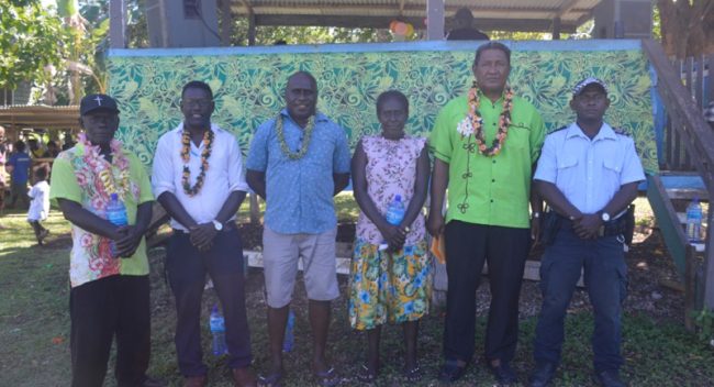 Officals pose for a group photo