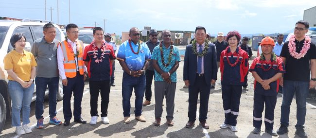 Prime Minister Manele and delegation welcomed on arrival at Gold Ridge by GRML GM Gao and executive