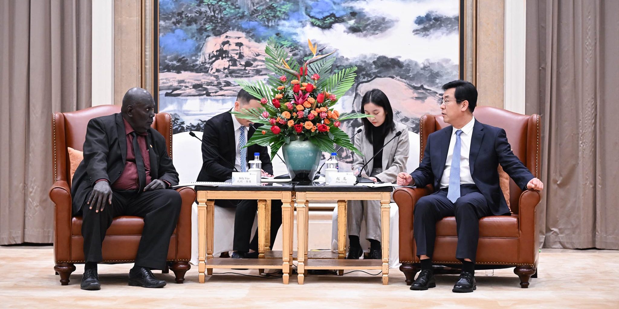 Premier Veo meets the Fujian Governor
