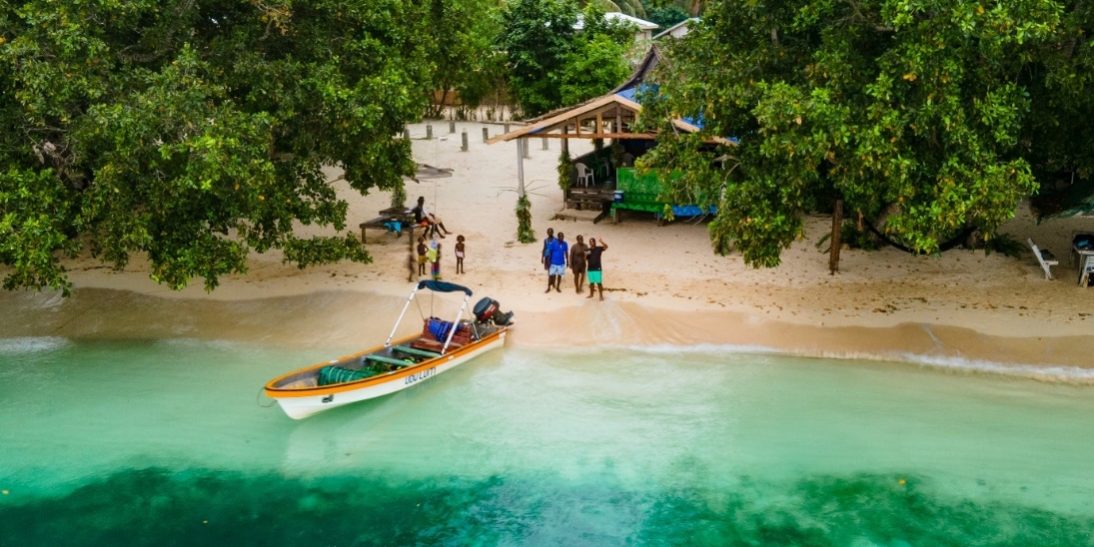 Australia is supporting sustainable management of sea grapes in Sairagi, Western Province. Photo credit- Torn Parachute
