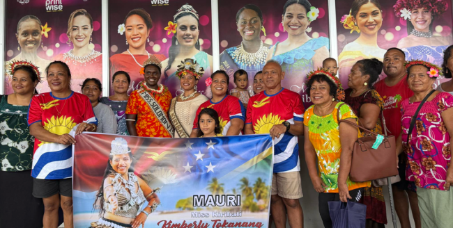 Miss Kiribati being welcomed