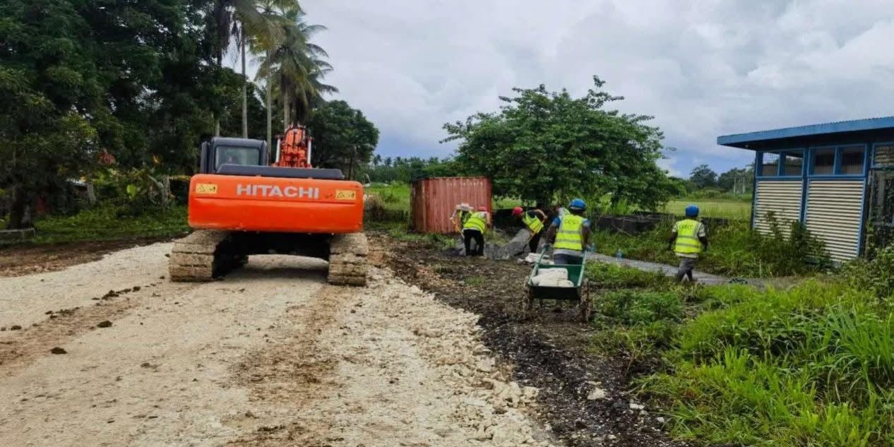 Work on the establishment of site camps for the Auki Road Tar Seal project in progress