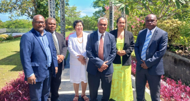 SIICAC Commissioners and Director General John Kouni