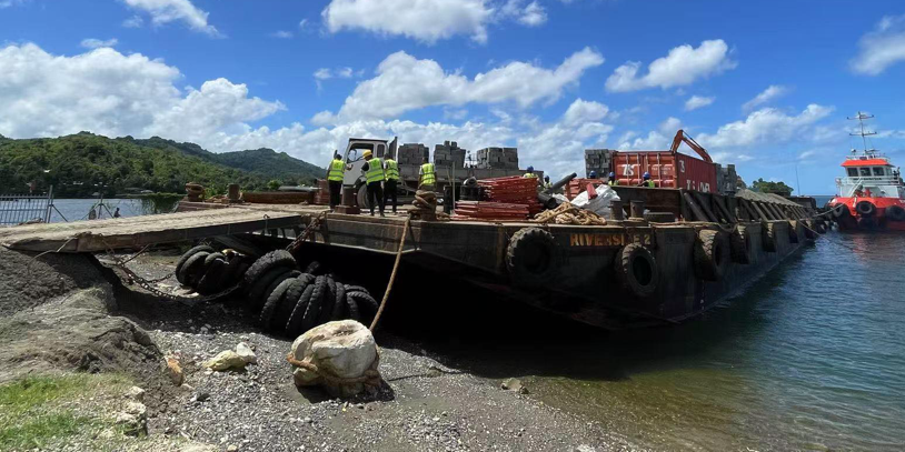 Barge loaded with materials for Auki road tar seal project arrive in Auki