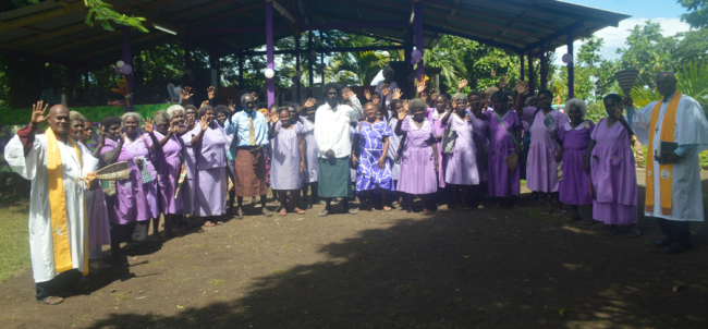 Church leaders of the UC of Obobulu Circuit together with the UCWF and otehr Rannoga circuit pose for a photo togetehr after the main service
