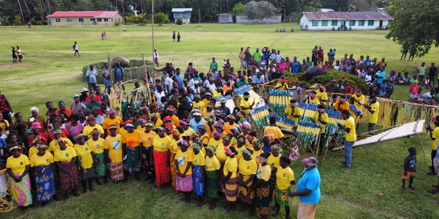 Welcome song by the participating groups. Photo Ronnie Kiddo Jeffrey